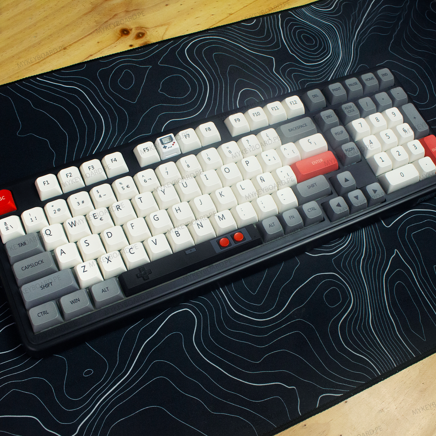 Epomaker TH99 Custom NES