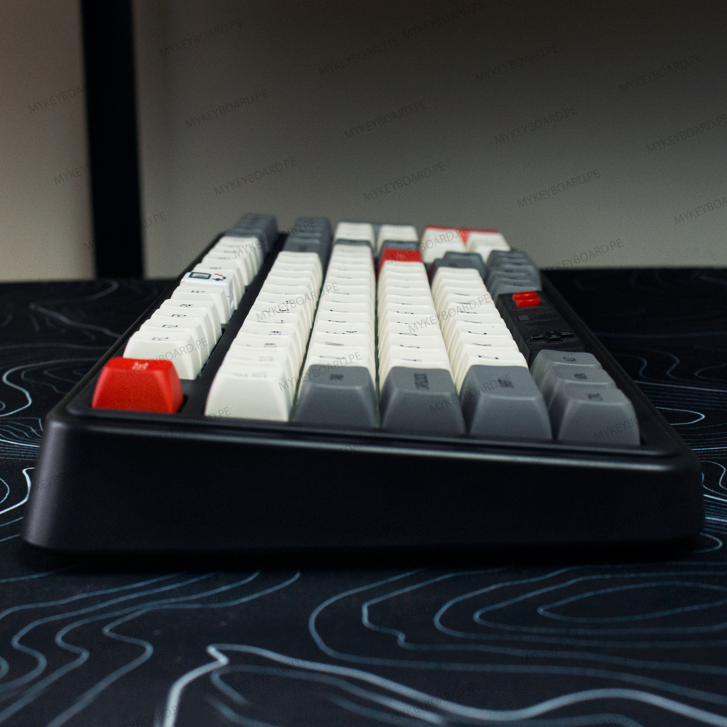 Epomaker TH99 Custom NES