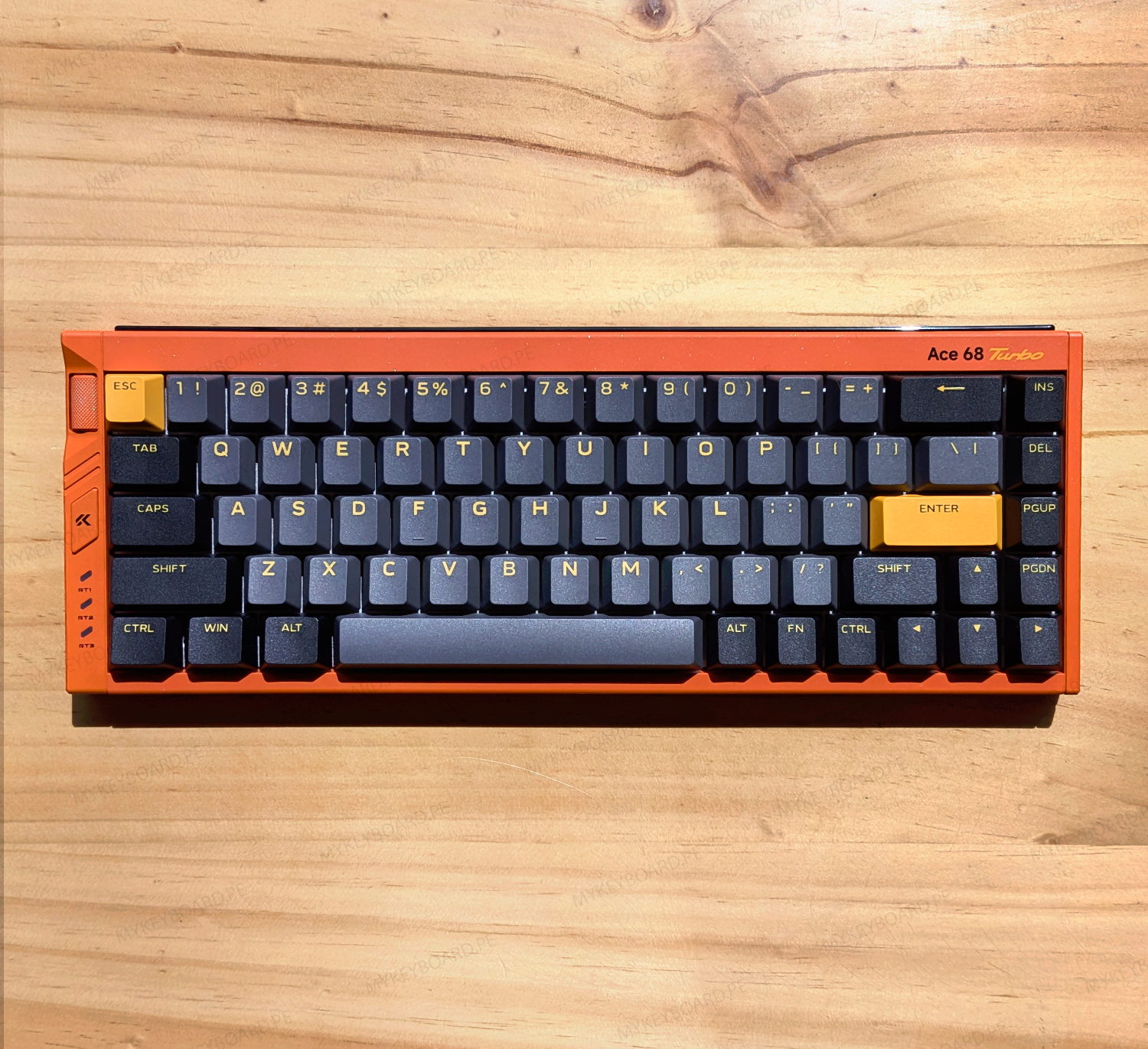 Teclado mecánico magnético MCHOSE Ace 68 Turbo Galaxy Orange en mykeyboard.pe