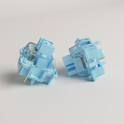 Switches táctiles MyKeyboard AKKO Creamy Blue Pro V3 de color azul claro con carcasa transparente
