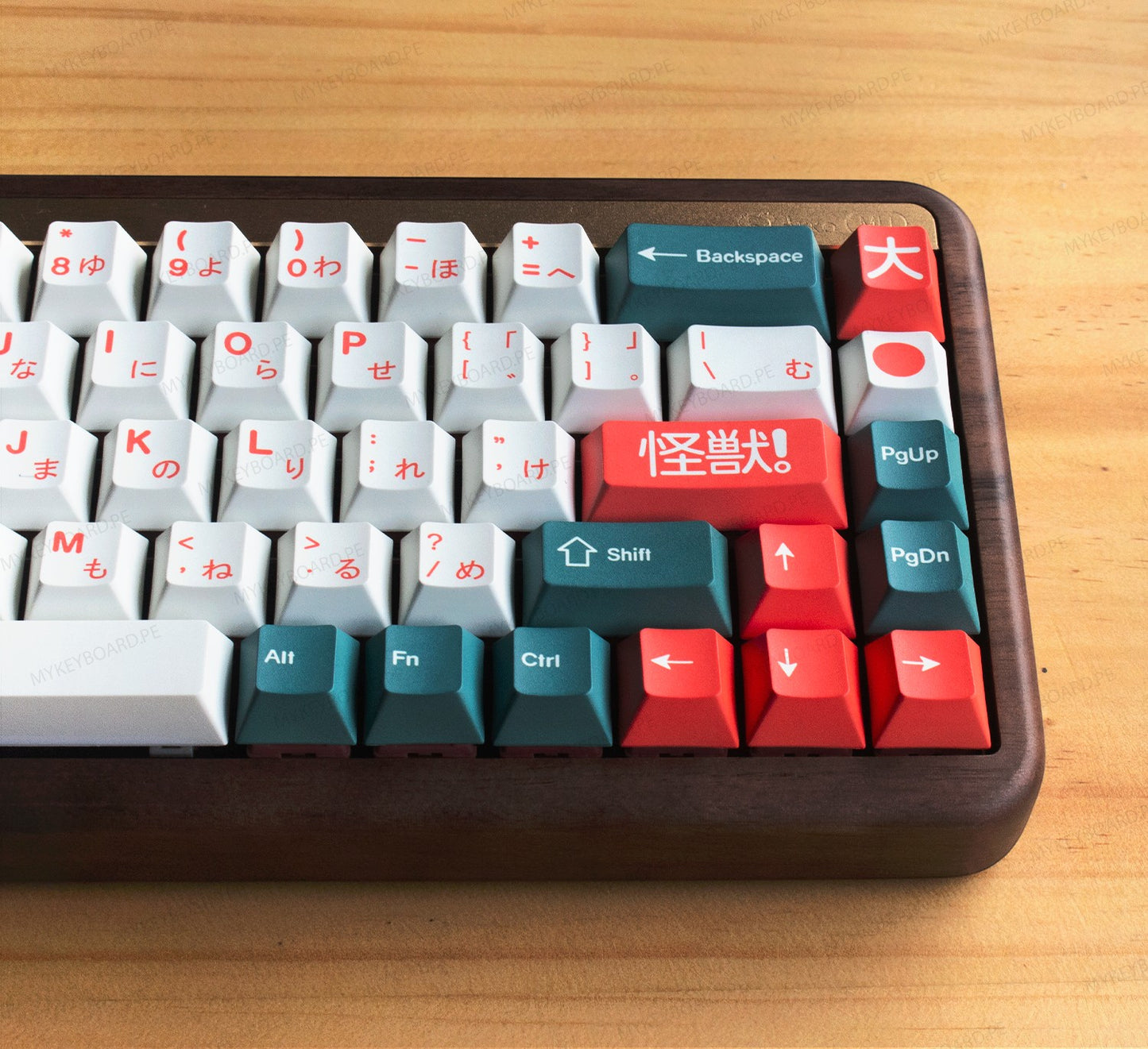 Teclado mecánico MyKeyboard Akko MU01 Kaiju con carcasa de madera de nogal y teclas PBT perfil MOA temáticas