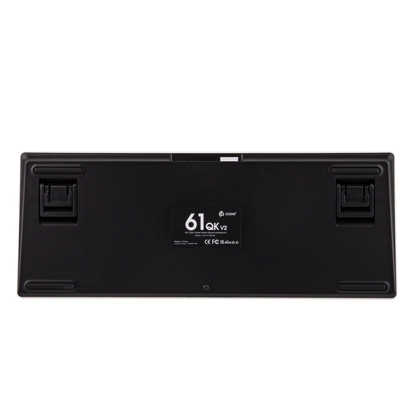 Parte inferior del teclado mecánico MyKeyboard CIDOO QK61 V2 con patas ajustables y etiqueta de especificaciones