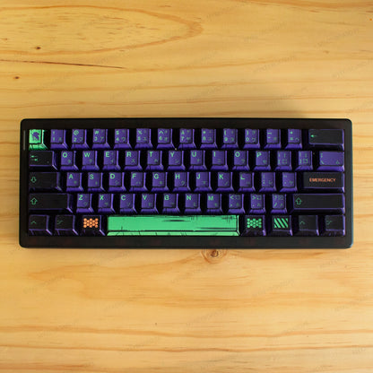 Teclado mecánico MyKeyboard CIDOO QK61 V2 60% con diseño temático EVA01, teclas moradas y verdes e iluminación RGB.
