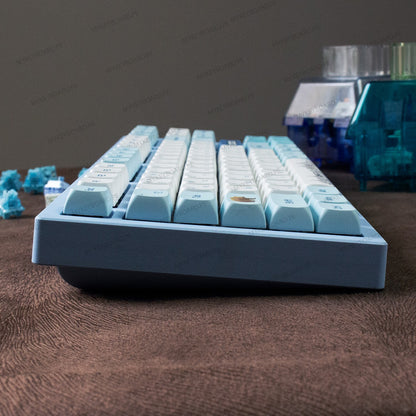 Teclado mecánico MyKeyboard Epomaker X Feker Galaxy80 Moscow TKL azul con teclas PBT y diseño ergonómico
