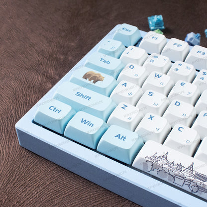 Teclado mecánico MyKeyboard Epomaker X Feker Galaxy80 Moscow TKL azul y blanco con teclas PBT y diseño de oso