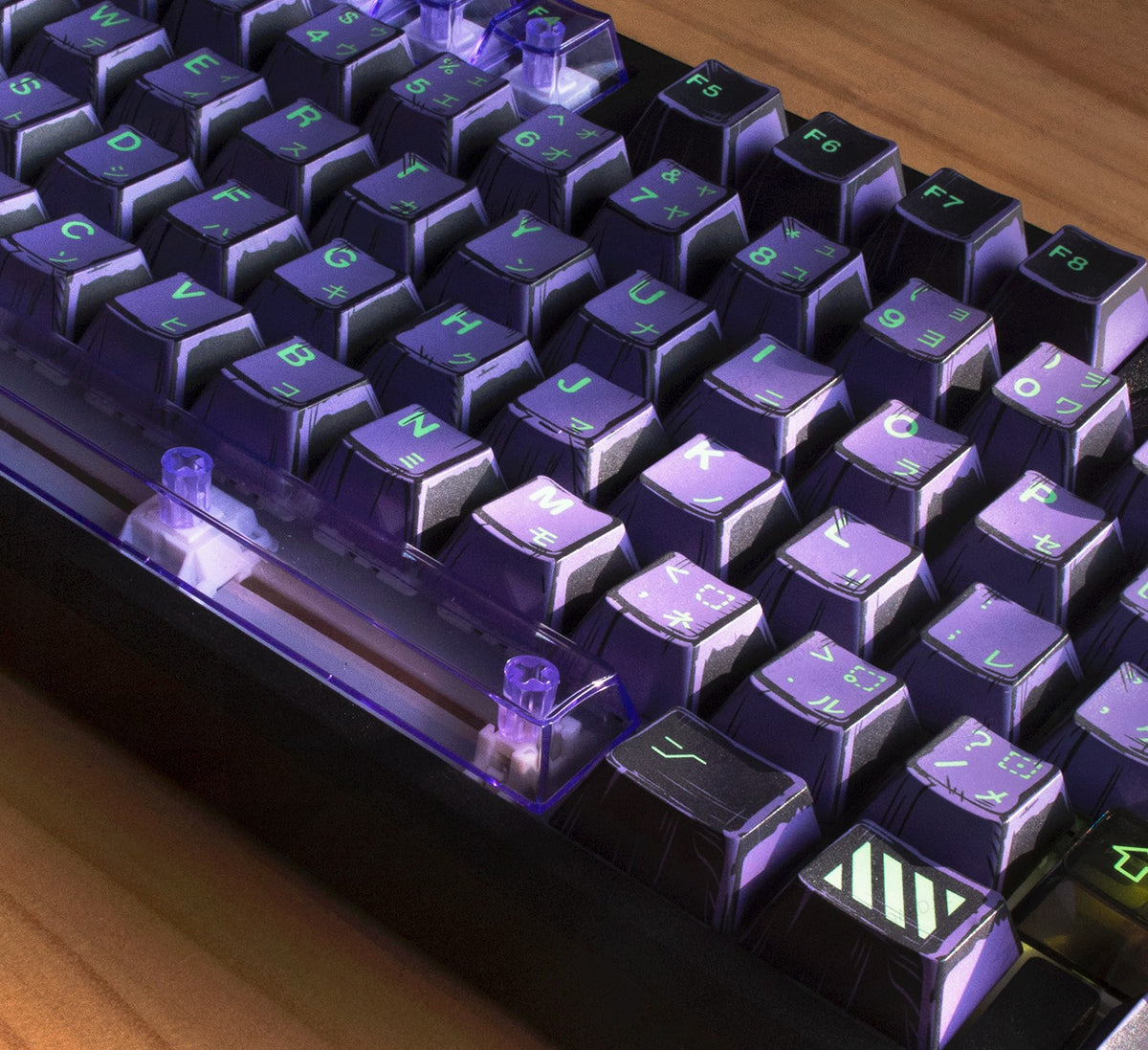 Teclado mecánico MyKeyboard EPOMAKER Galaxy100 EVA01 con teclas estilo manga en tonos morados y acentos verde neón