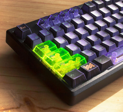 Teclado mecánico MyKeyboard EPOMAKER Galaxy100 EVA01 con teclas estilo manga y acentos translúcidos verde neón