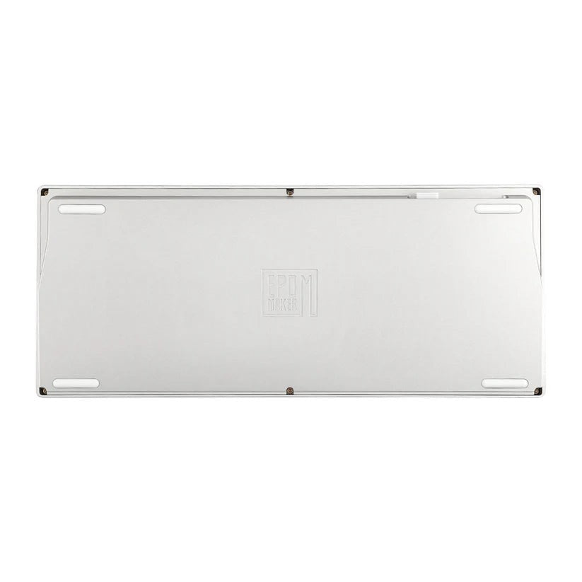Vista inferior del teclado MyKeyboard Epomaker P75 con carcasa de aluminio plateado y patas antideslizantes