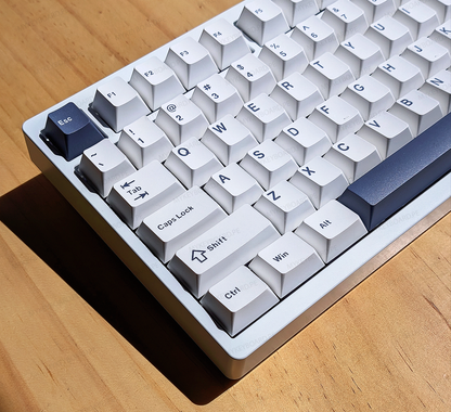 Teclado mecánico MyKeyboard Epomaker P75 75% con cuerpo de aluminio, teclas blancas y azules 