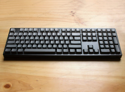 Teclado mecánico MyKeyboard EPOMAKER TH108 de tamaño completo en color negro con teclas PBT de perfil Cherry