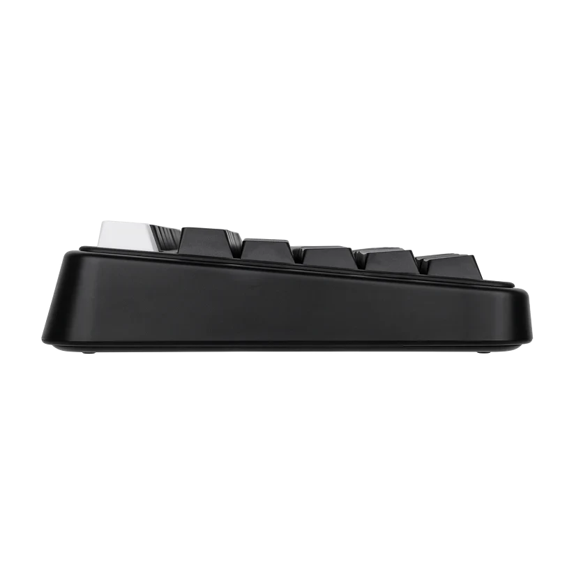 Vista lateral del teclado mecanico MyKeyboard Epomaker TH99 con teclas negras y perfil Cherry sobre fondo negro