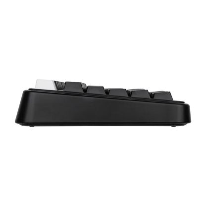 Vista lateral del teclado mecanico MyKeyboard Epomaker TH99 con teclas negras y perfil Cherry sobre fondo negro