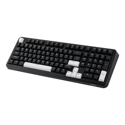 Teclado mecánico MyKeyboard Epomaker TH99 96% con teclas PBT bicolor negro y blanco y diseño compacto