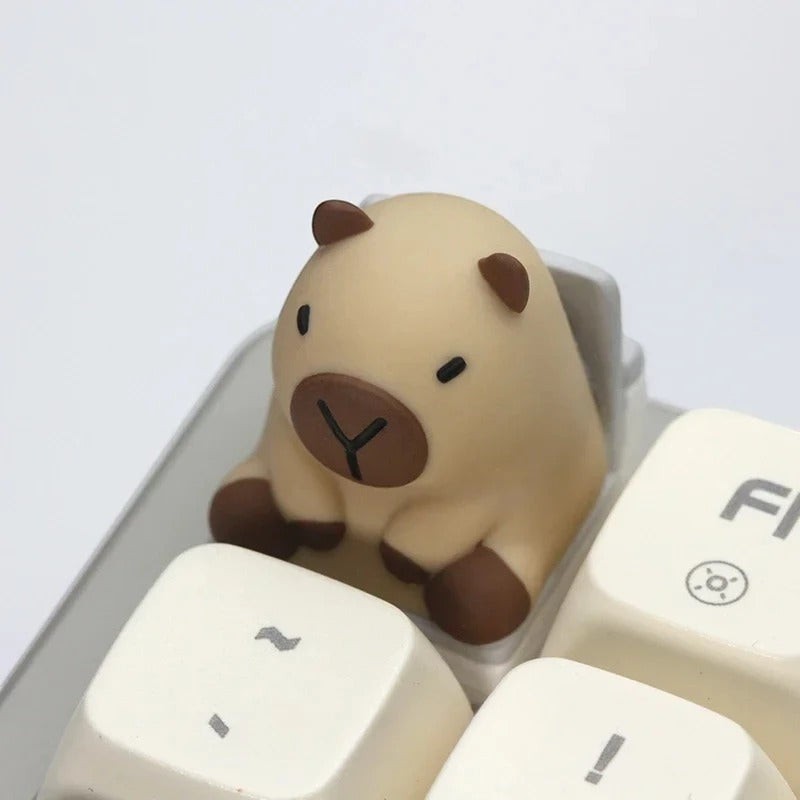 Keycap artesanal MyKeyboard con forma de capibara color beige y marrón para teclados mecánicos con switches MX