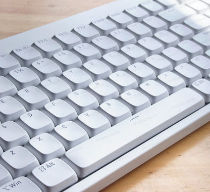 Teclado mecanico MyKeyboard Lofree Flow Lite 100 color blanco hueso con diseño de perfil bajo y teclas ergonomicas