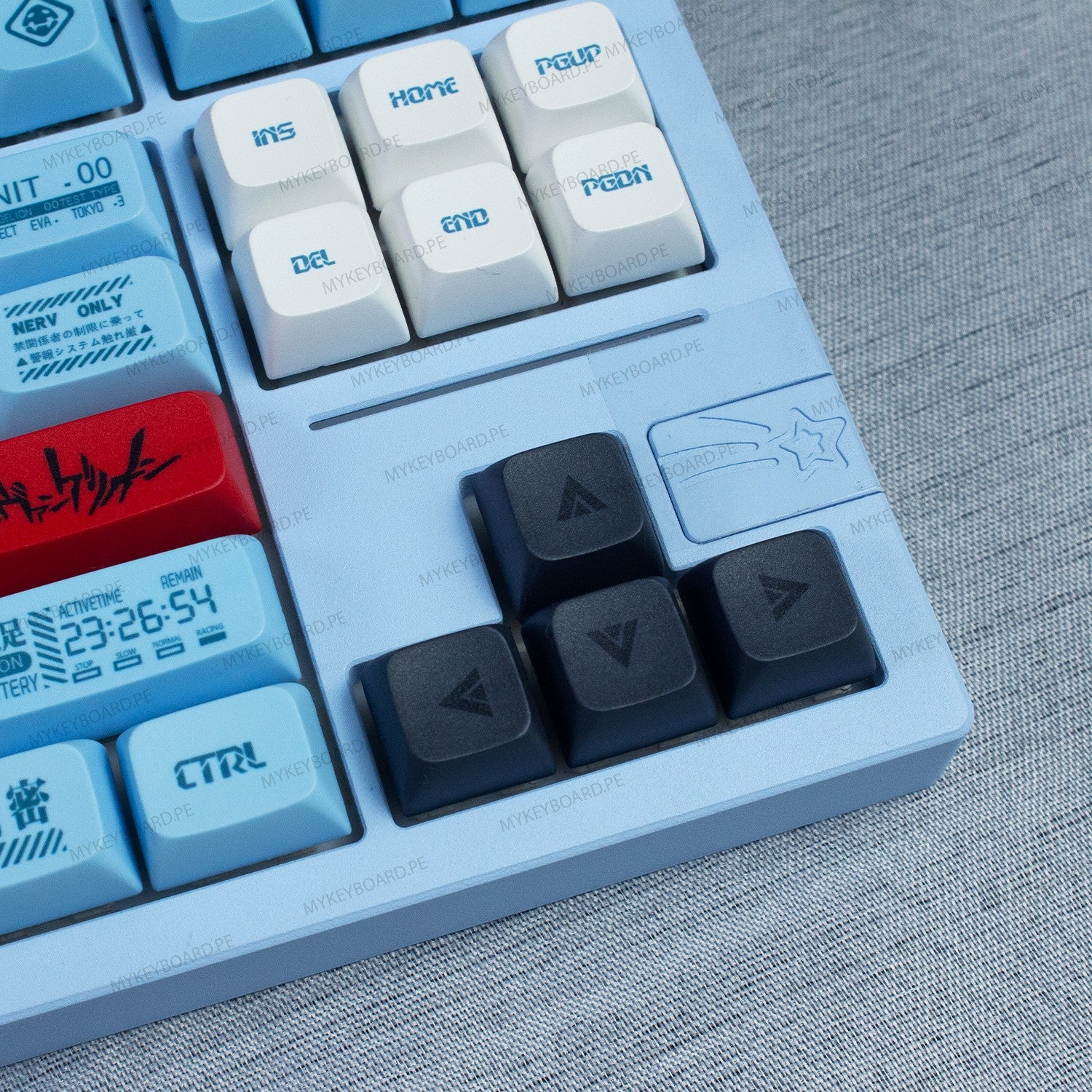 Teclado mecánico MyKeyboard Epomaker X Feker Galaxy80 edición EVA-00 con teclas PBT azul claro y detalles temáticos
