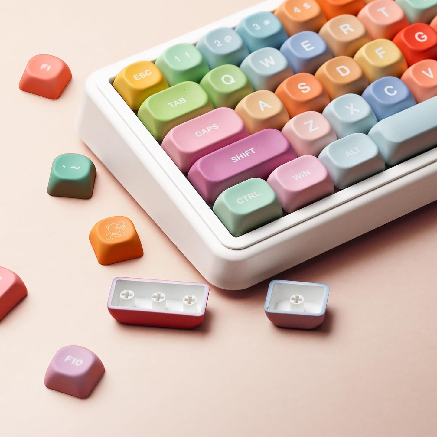 Set de 132 teclas MyKeyboard Gummy Bears con perfil MOA y diseño multicolor en tonos pastel sobre teclado mecánico
