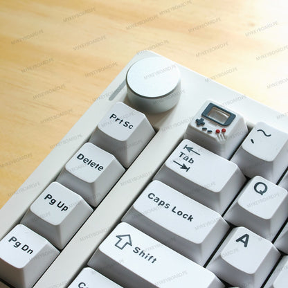 Teclado mecánico MyKeyboard ZUOYA GMK70 65% blanco con perilla de volumen y tecla personalizada estilo consola retro